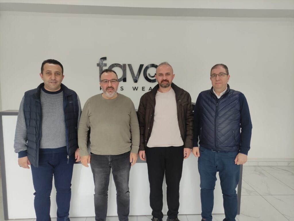 BEKSİAD Üye İlişkileri Komisyonu Başkanı Ali Çil ve komisyon üyeleri, Favo Kids firması sahibi Mustafa Savaş’ı ziyaret ederek sektörel gelişmeler üzerine görüş alışverişinde bulundu.