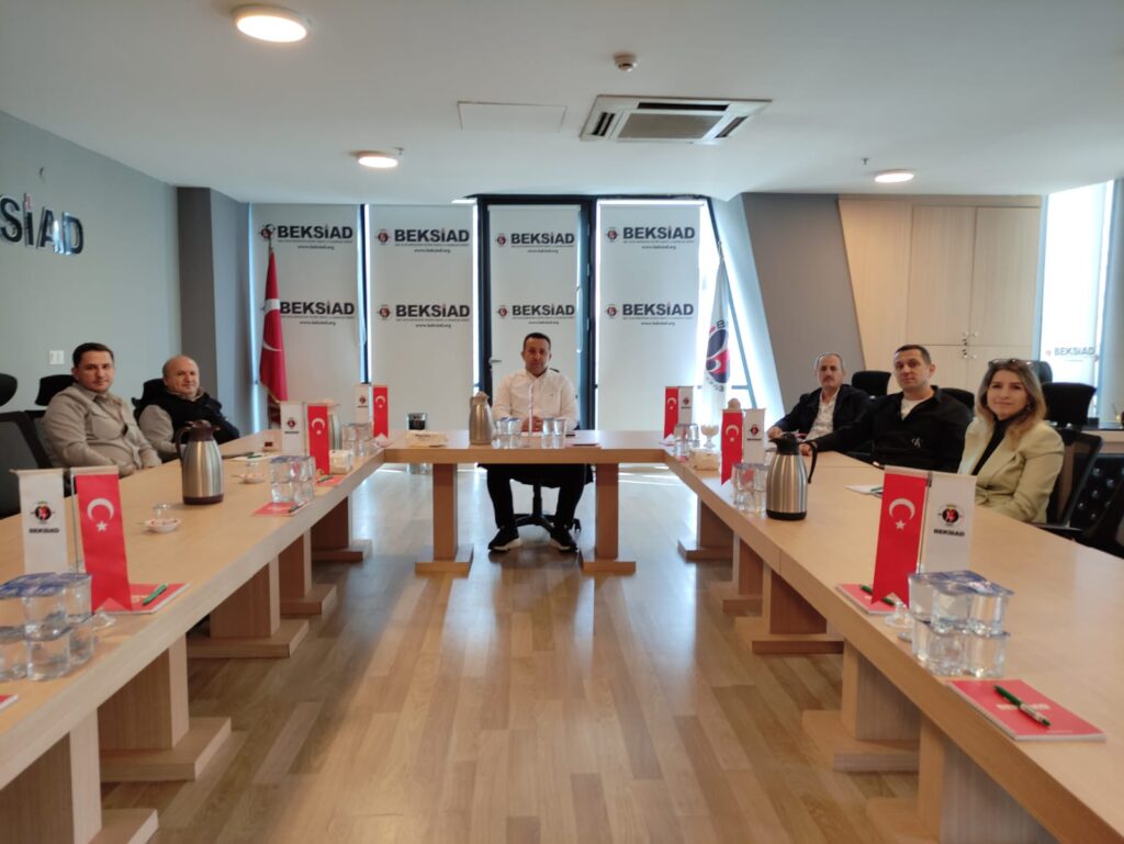 Yönetim Kurulu toplantısında derneğin gelecek dönem planlarını ve sektörün gelişimini değerlendirdi.