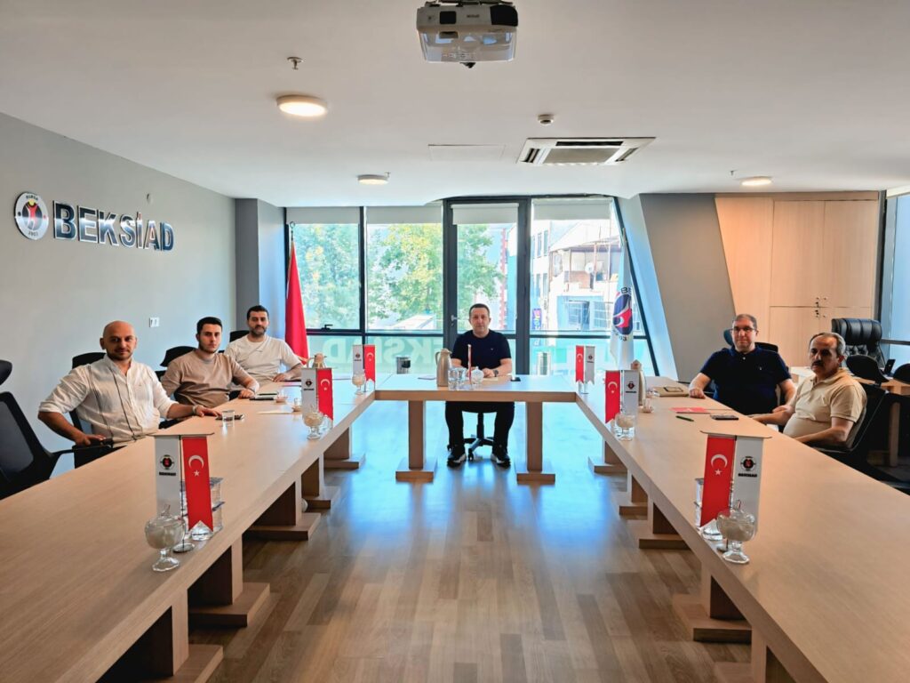 BEKSİAD Yönetim Kurulu, Başkan Mehmet Bayezit başkanlığında toplandı. Toplantıda dernek faaliyetleri ve sektör planlamaları ele alındı.